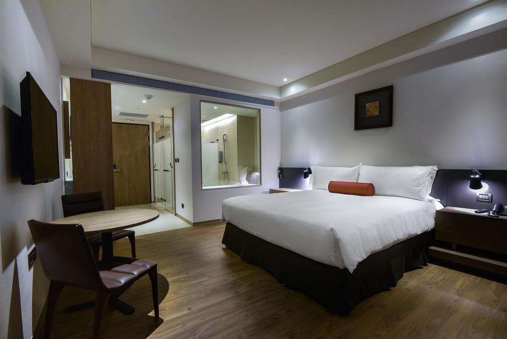 Just Sleep Kaohsiung Station Hotel Exterior foto