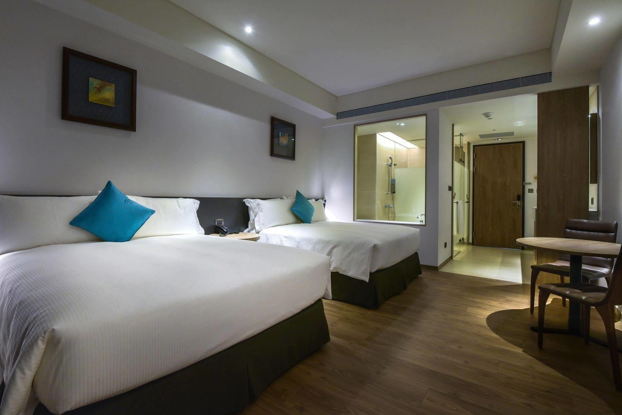 Just Sleep Kaohsiung Station Hotel Exterior foto